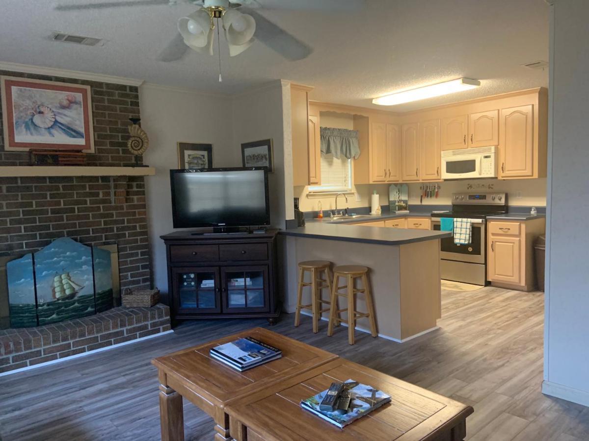 Cozy Comfortable & Convenient Pensacola Exterior foto